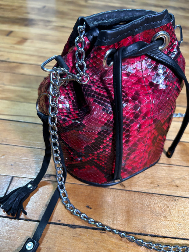 Red wine python - Astratton